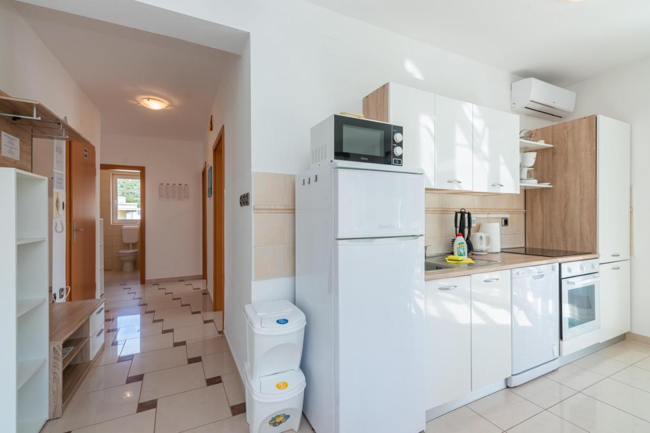 Beautiful Apartment Lovorka 6 , Baska, Krk Luaran gambar