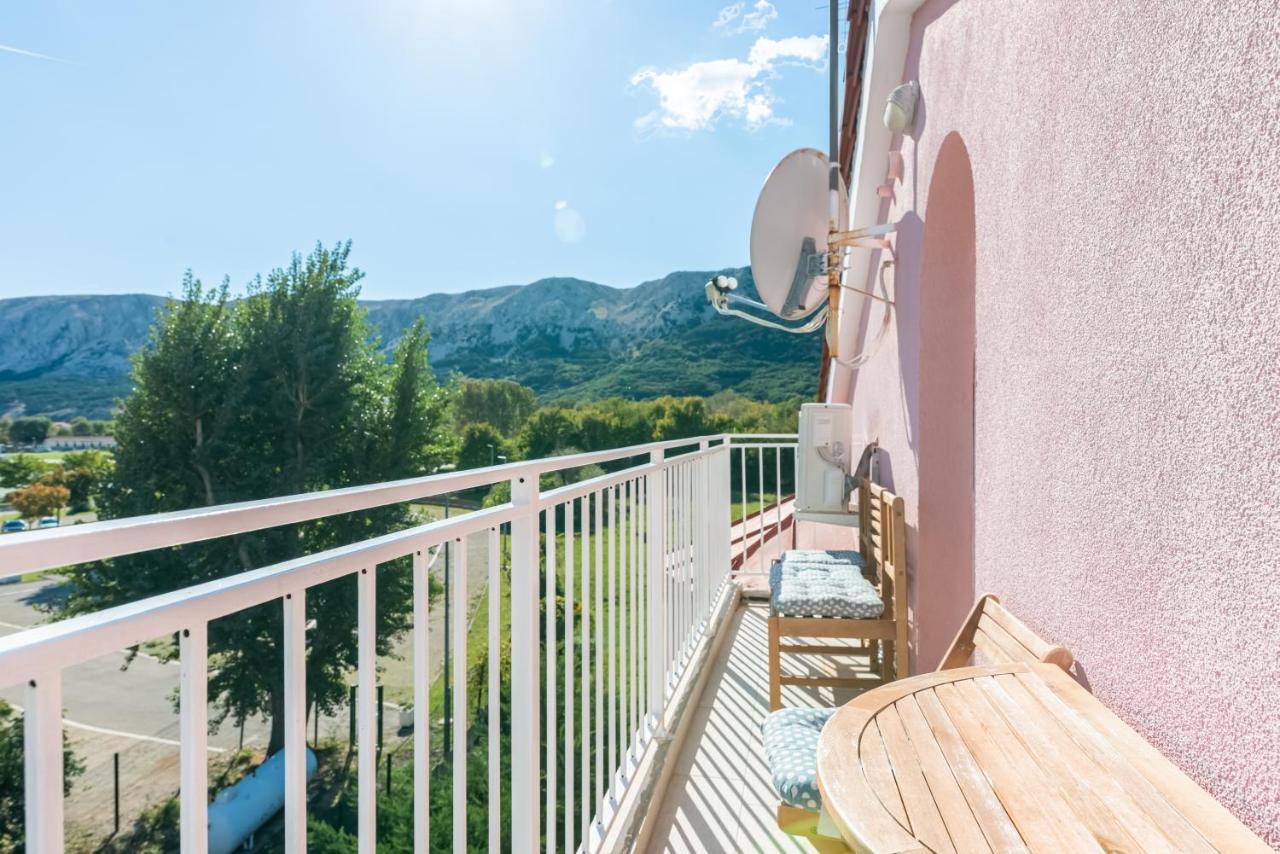 Beautiful Apartment Lovorka 6 , Baska, Krk Luaran gambar