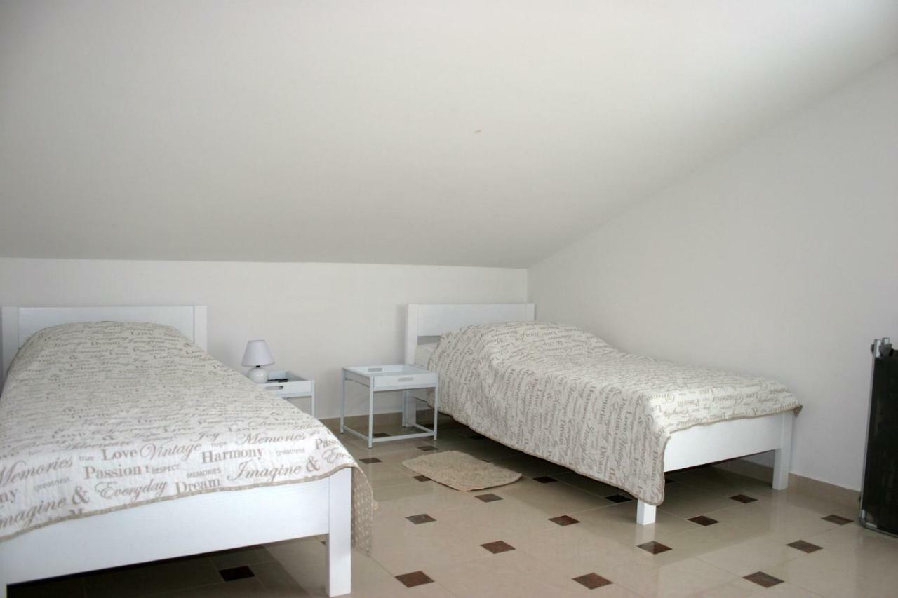 Beautiful Apartment Lovorka 6 , Baska, Krk Luaran gambar